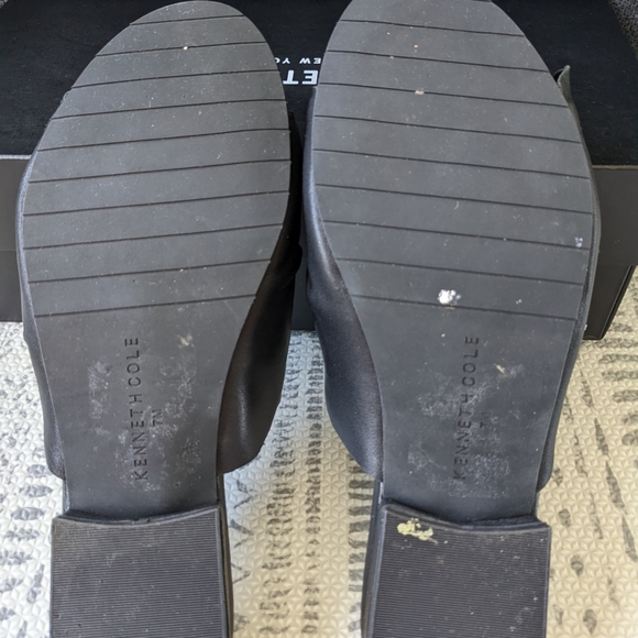 Kenneth Cole Violet Knot Flat Sandal - Picture 5 of 5